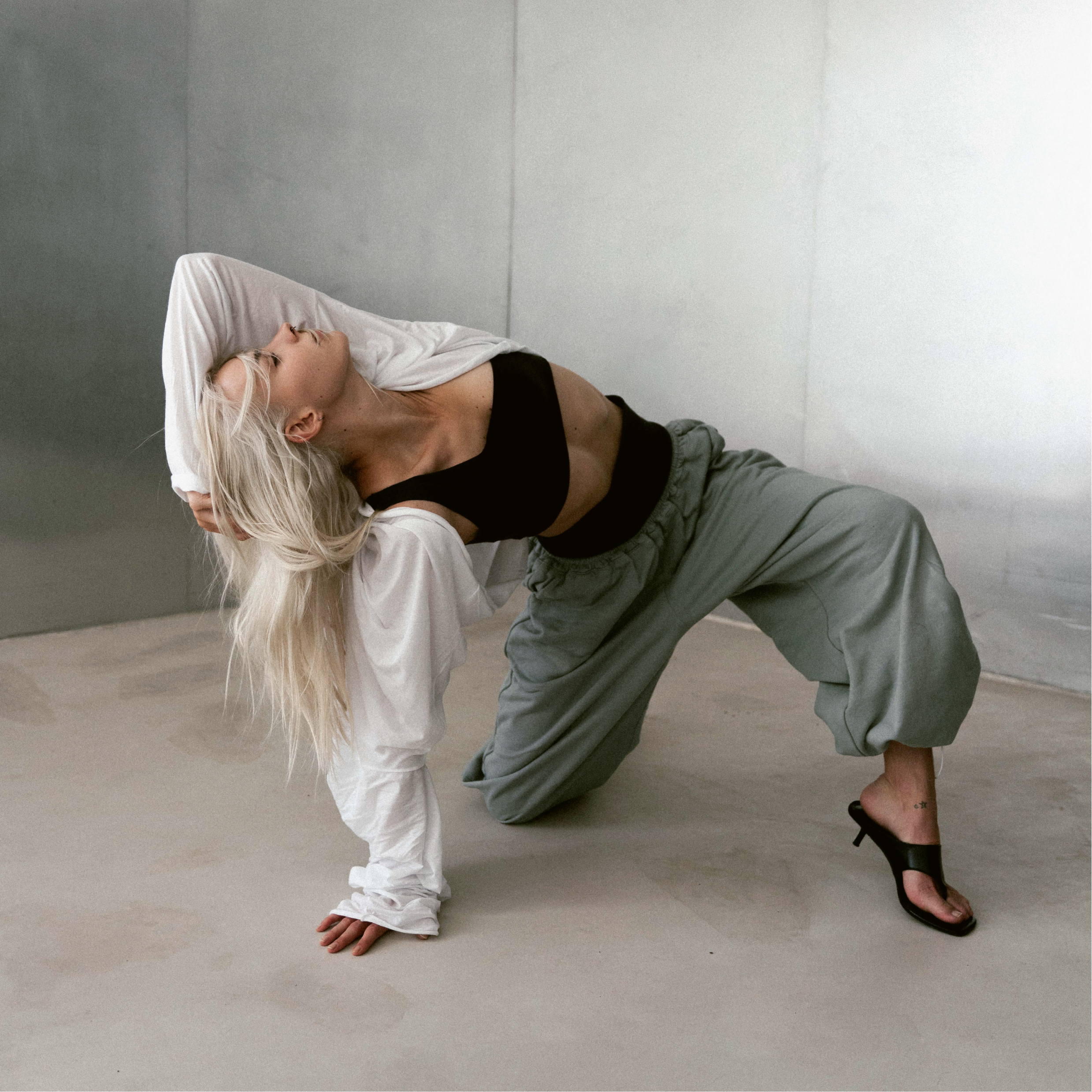 HATI-HATI PANTS Light Blue